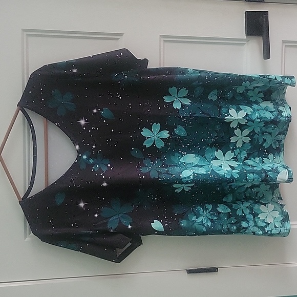 Floral print green black v neck shirt sleeve plus size polyester - Picture 1 of 6